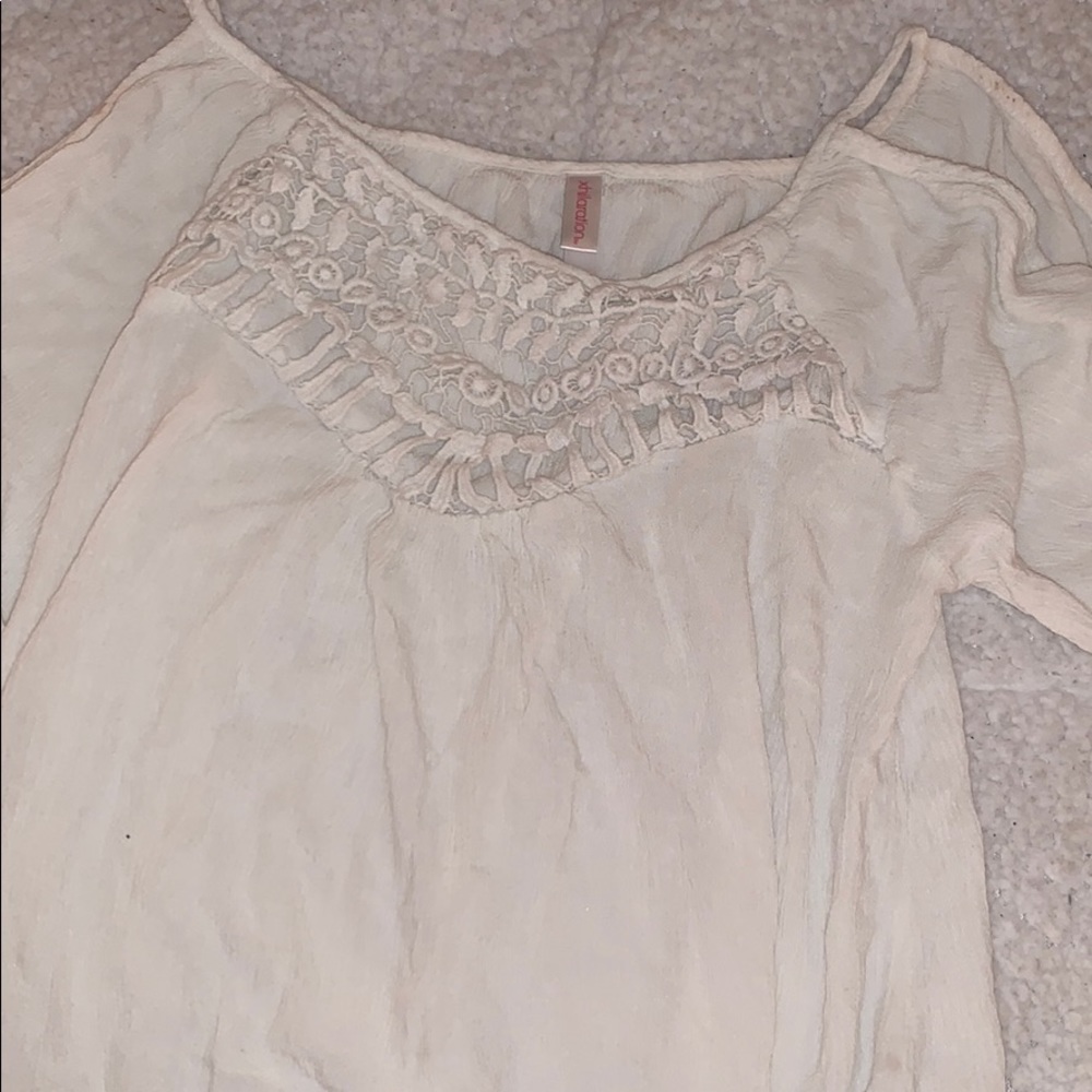 Shoulder- less Blouse